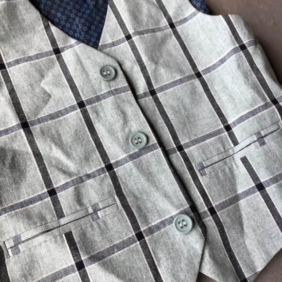 Isaac Mizrahi ~ Vest ~ Boys Size 4 - Picture 8 of 8